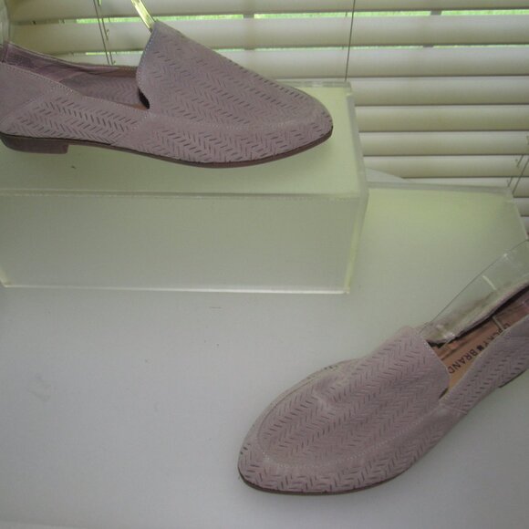 Lucky Brand Brogan Taupe Perforated Suede Loafers Women’s 7.5 M Minimalist Boho - Picture 2 of 9